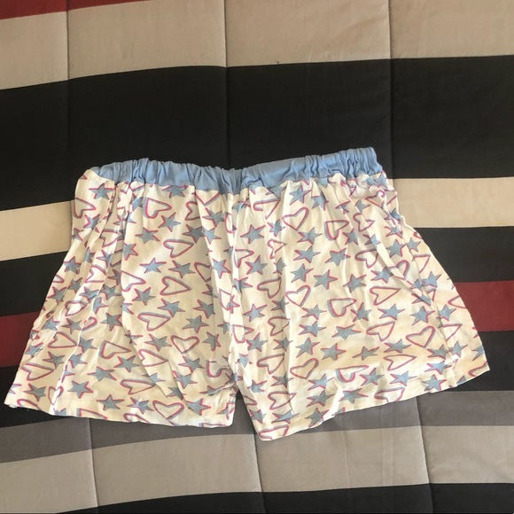 Heart Shorts - Picture 2 of 3